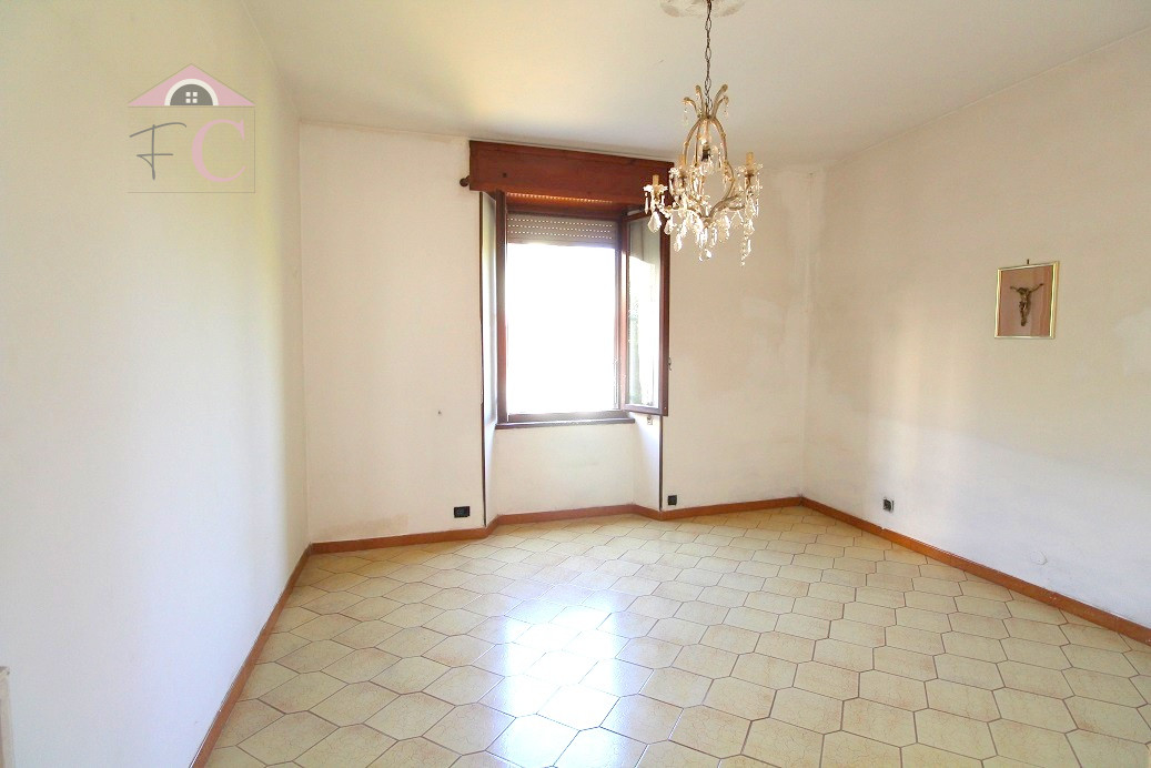 narni piano rialzato luminoso comodo ai servizi 11.jpg
